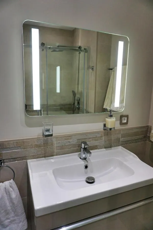 Apartment Studio Cannes Center Next To Croisette And Rue D'Antibes
